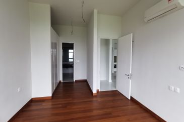 Mayfair Residences @ Pavilion Embassy