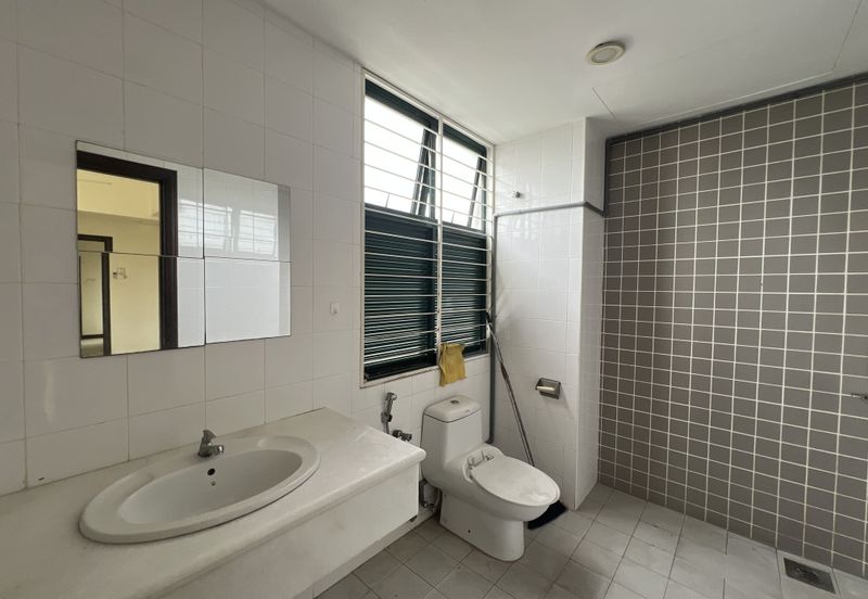 Desa ParkCity (Nadia Parkfront Condominium)