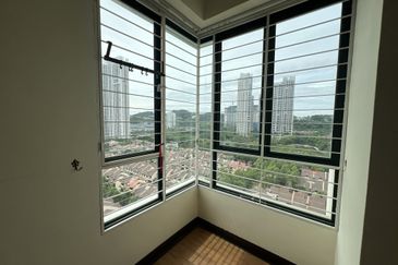 Desa ParkCity (Nadia Parkfront Condominium)