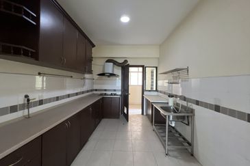 Desa ParkCity (Nadia Parkfront Condominium)