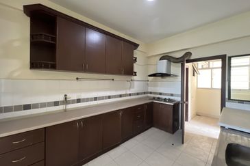 Desa ParkCity (Nadia Parkfront Condominium)