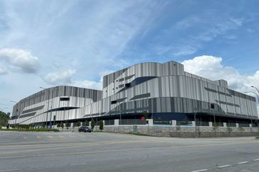 OMEGA 1 Bukit Raja, Bandar Bukit Raja, Selangor