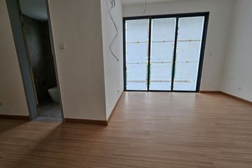 The Selesaria, Happy Garden. NEW Completed Terrace House! KL Freehold Address. 4 Carparks. 5 Units! Jalan Klang Lama (Old Klang Road), Kuala Lumpur