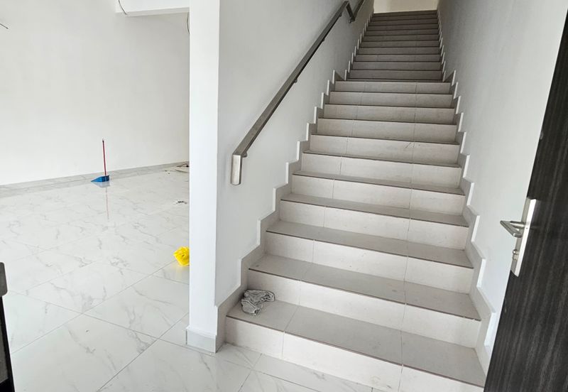 The Selesaria, Happy Garden. NEW Completed Terrace House! KL Freehold Address. 4 Carparks. 5 Units! Jalan Klang Lama (Old Klang Road), Kuala Lumpur