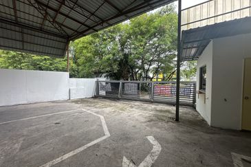 Bukit Jelutong