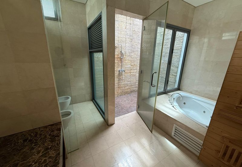 The Residence, Mont Kiara