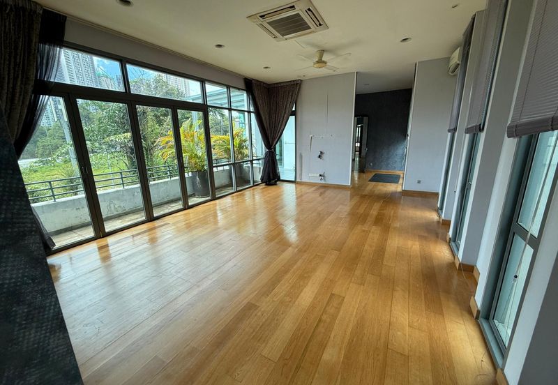 The Residence, Mont Kiara