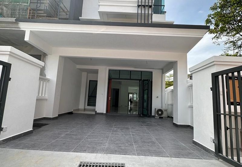 Taman Connaught (Sri Cendekia)