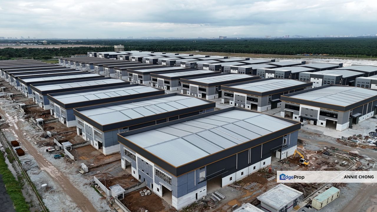 BIG LAND. Kampung Jenjarom, Jenjarom, Selangor, Selangor, Jenjarom