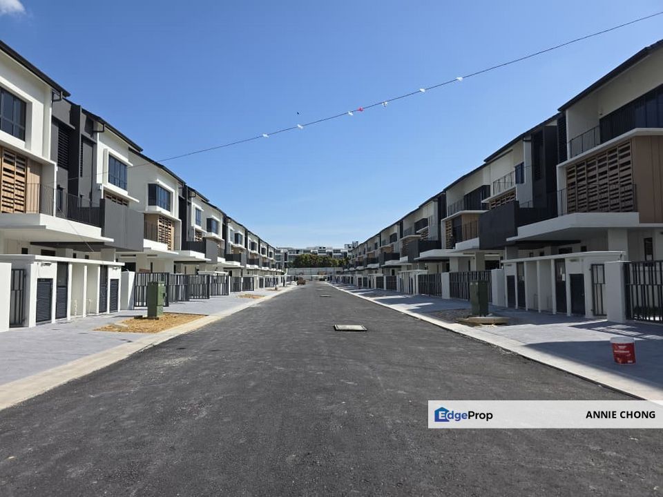 Semi-D NEW Launch! Taman Bukit Serdang, Seri Kembangan, Selangor, Selangor, Seri Kembangan