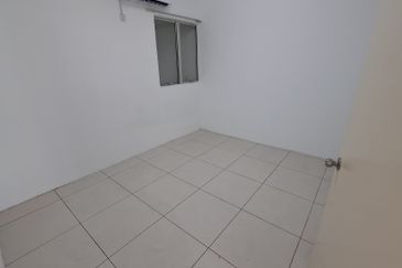 Calisa M Residence Puchong Mas Partly Furnished 3 Bedrooms Condo