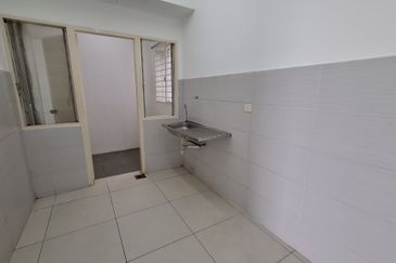 Calisa M @ Calisa Residences