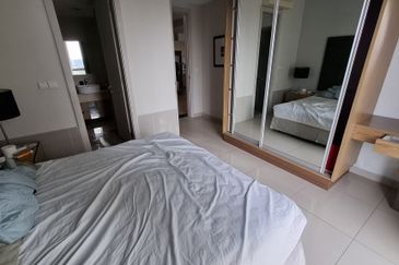 KLCC Myhabitat Residence Fully Furnished Walking distance to LRT and MRT