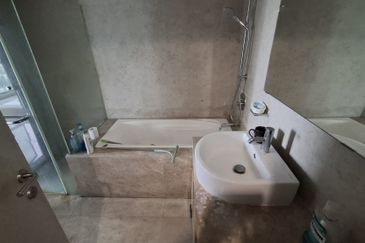 KLCC Myhabitat Service Residence Fully Furnished