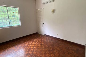 Taman Wangsa Ukay Ampang Terrace House For Sale