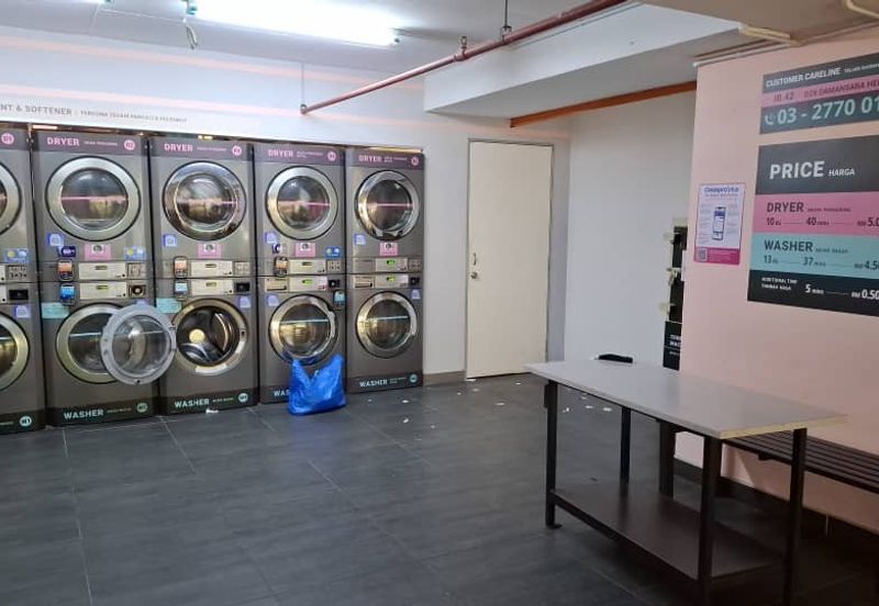 D28 Damansara Residence Studio room Walking Distance To MRT