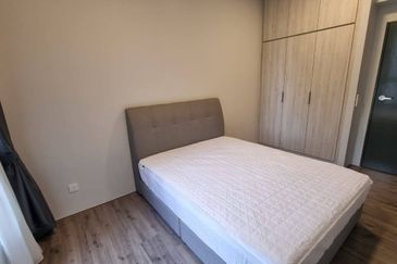 Henna Residence @ The Quartz