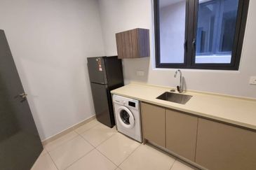 Henna Residence @ The Quartz