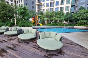 Henna Residence @ The Quartz