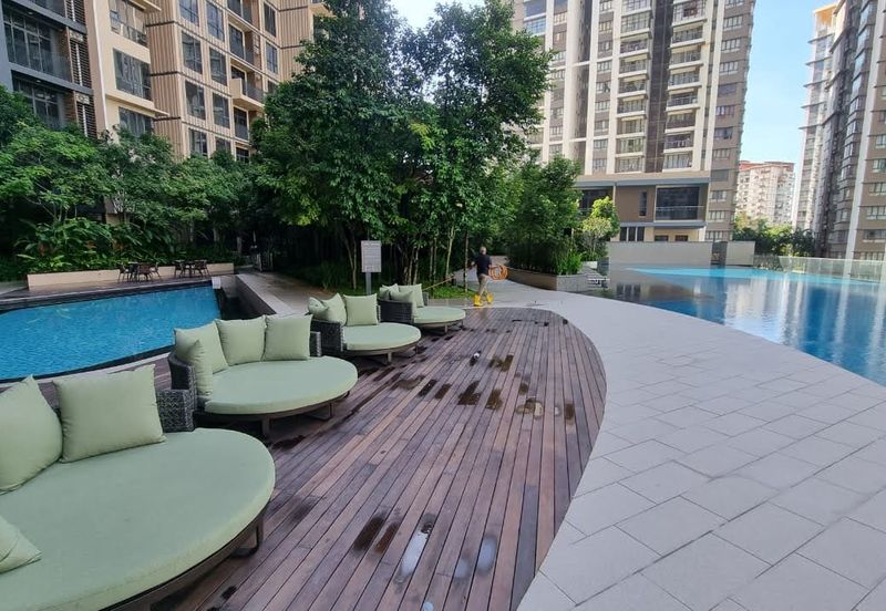 Henna Residence @ The Quartz