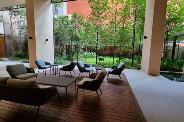 Henna Residence @ The Quartz