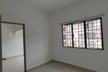 Pandan Jaya Shop Apartment For Sale near LRT