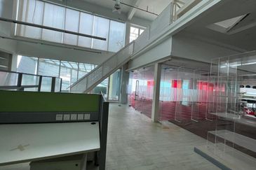 10-Storey Office Building @ Taman Wahyu For Sale