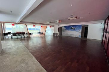 10-Storey Office Building @ Taman Wahyu For Sale