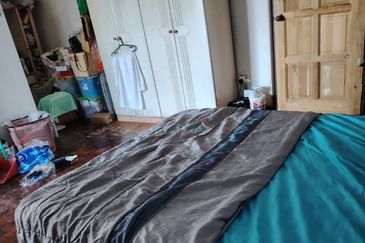 Double Storey House For Sale @ Taman SB Indah, Seri Kembangan, Selangor