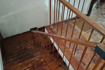 Double Storey House For Sale @ Taman SB Indah, Seri Kembangan, Selangor