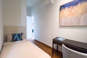 Oxford Residences @ Pavilion Embassy