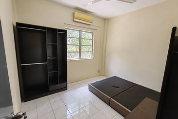 Apartment Indah, Damansara Damai