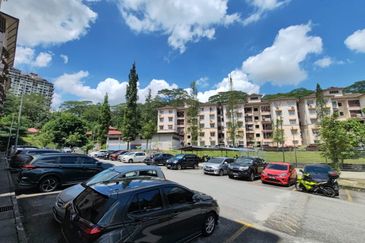Apartment Indah, Damansara Damai