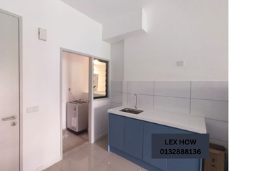 Savvy @ Riana Dutamas