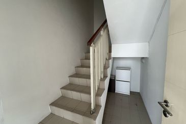 Kampung Sungai Kayu Ara