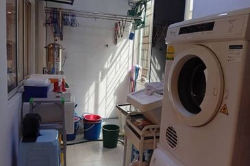 Bungaraya Kondominium, Saujana Subang