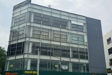 The Trillium @Lake Fields