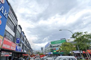 The Trillium @Lake Fields