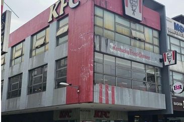 The Trillium @Lake Fields