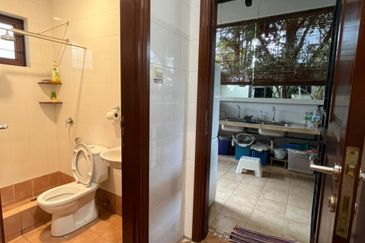 RESORT STYLE LIVING BUNGALOW FOR SALE @ SERI PETALING, KUALA LUMPUR