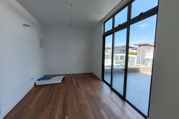 Broadleaf Residences, Hometree