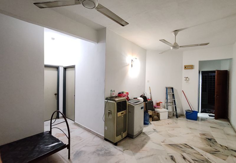 Ayers & Astaria Condominium