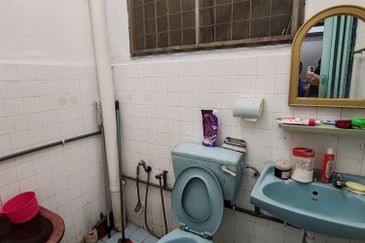 Ayers & Astaria Condominium