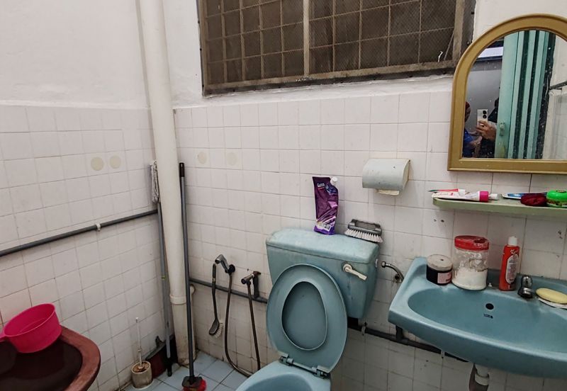 Ayers & Astaria Condominium