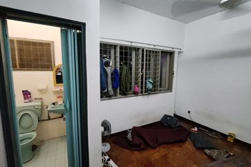 Ayers & Astaria Condominium