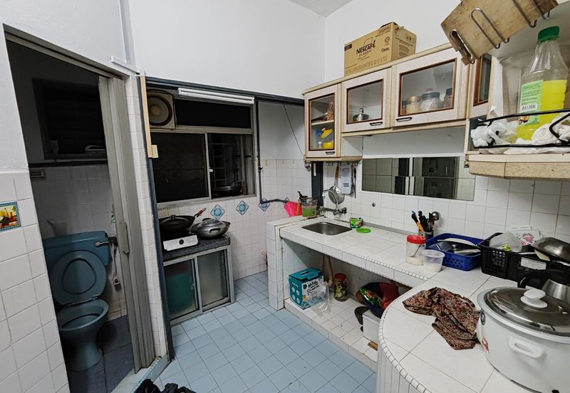 Ayers & Astaria Condominium