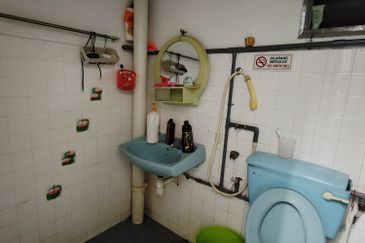 Ayers & Astaria Condominium