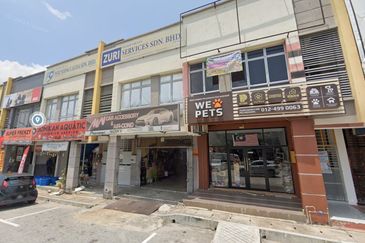 Pusat Perniagaan Adenium 4 adjoining shoplot with Hotel Business For Sale
