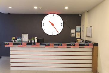 Pusat Perniagaan Adenium 4 adjoining shoplot with Hotel Business For Sale