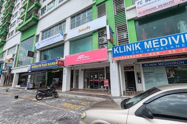 Parklane OUG Service Apartment